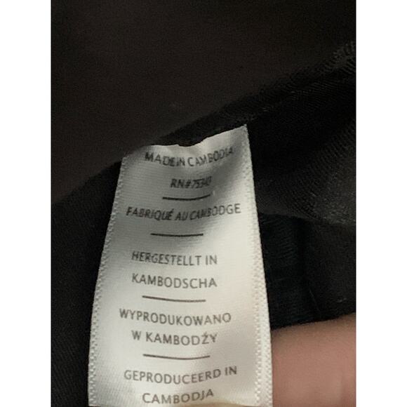 Tommy Bahama Black Puffer Weekender Bag with Shoulder Strap - Picture 6 of 7